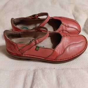 EL NATURALISTA Red Leather Mary Janes Slides Clogs